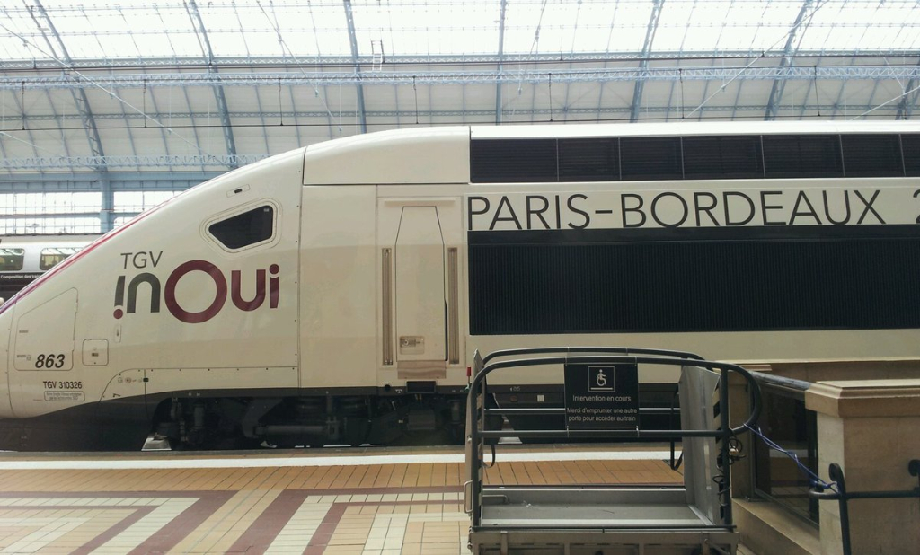 inoui inaugural – Nicolas Hulot :  » Le plus urgent pour les transports des Français, ce sont les TER, le RER, le métro. »