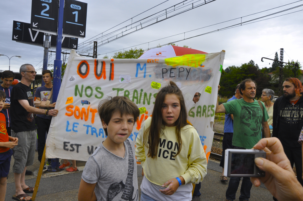 Vendredi 18 août à Gourdon – Troisième rassemblement de l’été – La SNCF n’est pas avare d’insolite